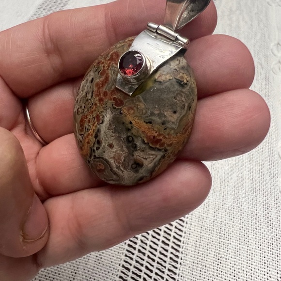 Leopard Jasper and garnet Pendant. Sterling silver, handcrafted - Picture 11 of 12